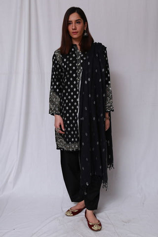 SILVER OPULENCE SUIT